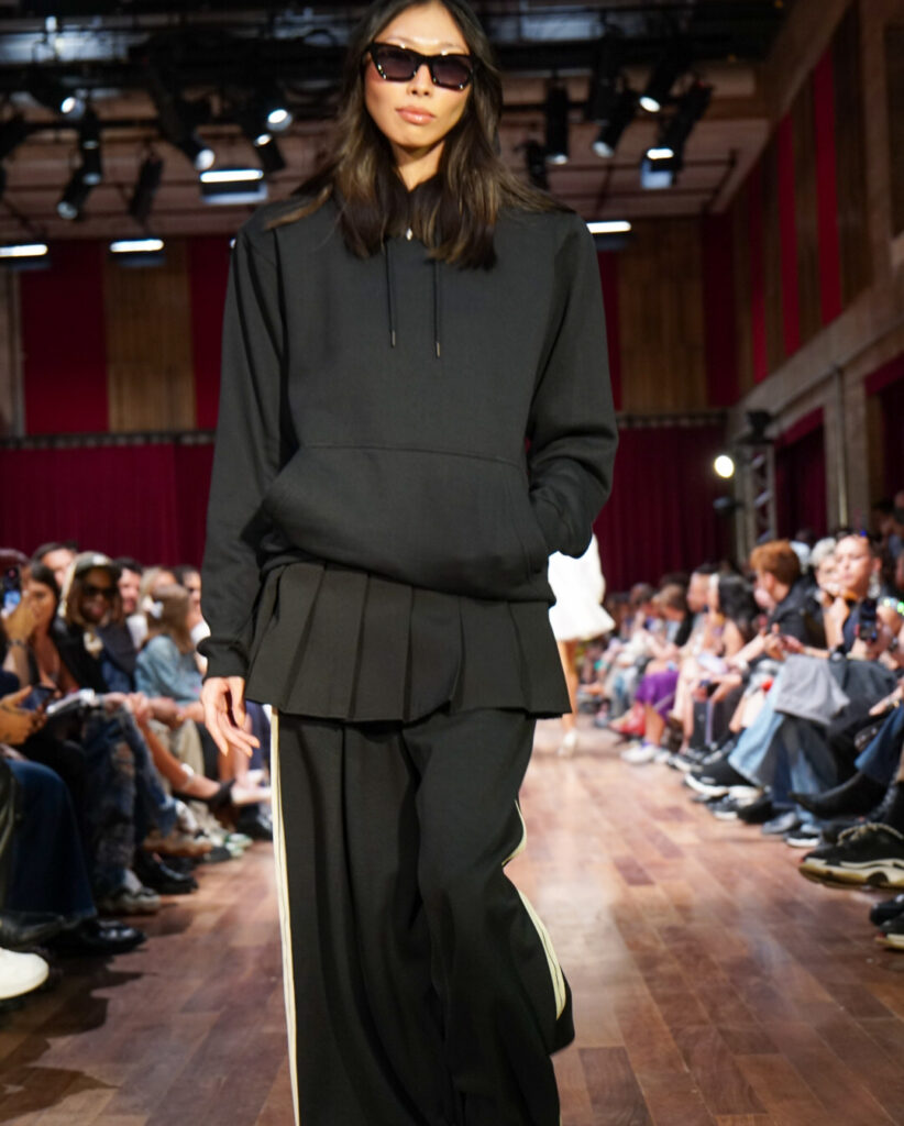 Cavalera retorna às passarelas com desfile 6